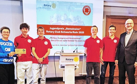 (v.l.n.r.) Bea Klein, Emil und Hugo Groth, Ben Lange, Paul Strath, Dr. Richard Saure
